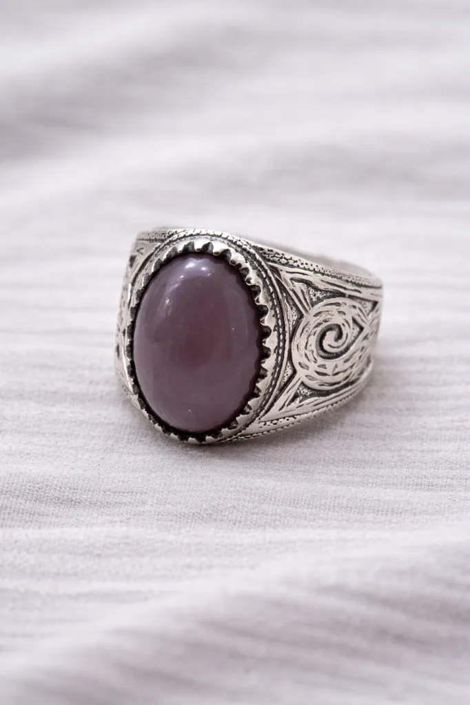 anillo morado.webp