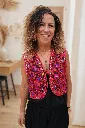rosa flores puesto.webp