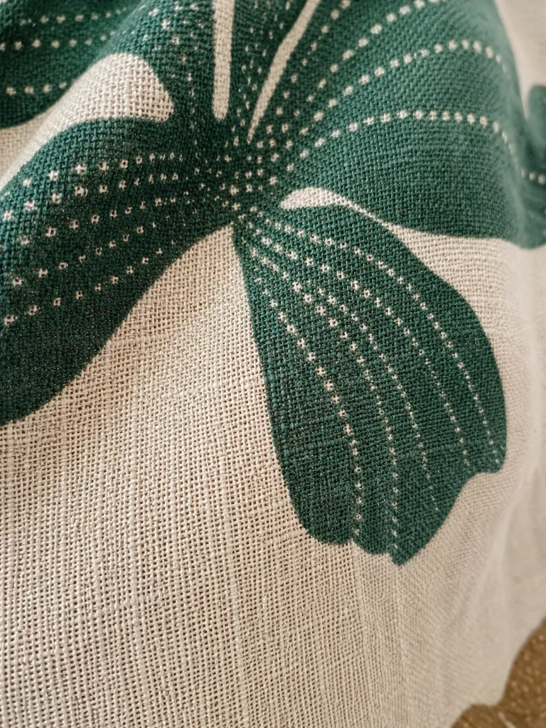 DETALLE GRIS.webp
