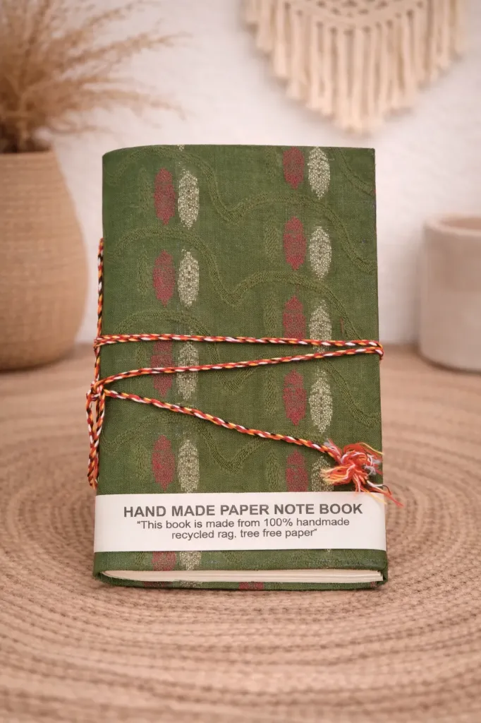 LIBRETAS HECHAS A MANO