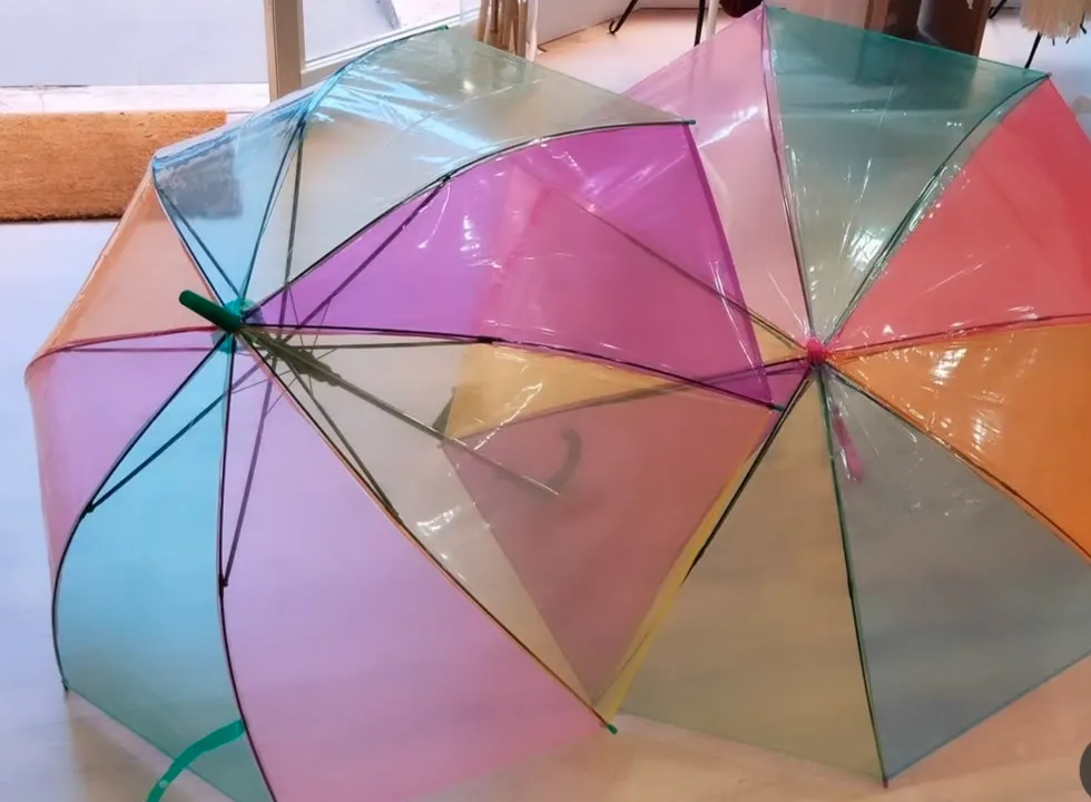PARAGUAS MULTICOLOR TRANPARENTE