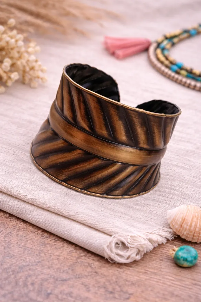 BRAZALETE HOJA BRASS