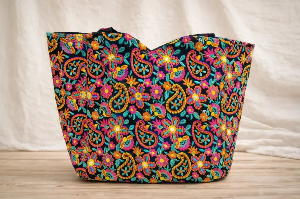 BOLSO FRAME AMEBAS BORDADO